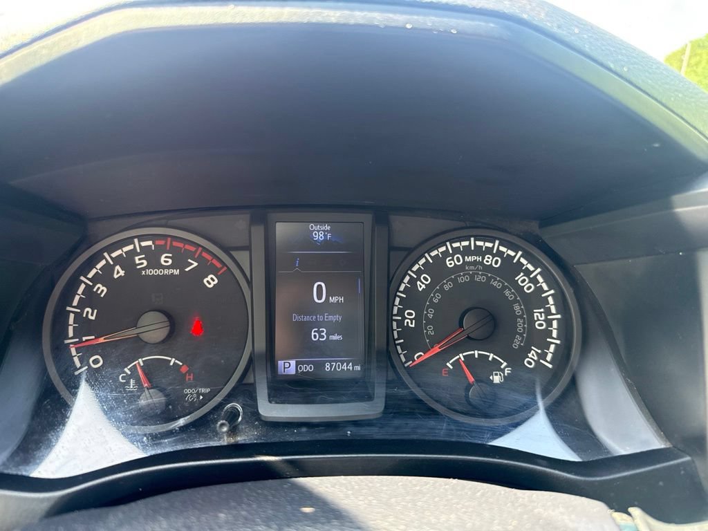 Used 2020 Toyota Tacoma SR AWD/4WD image 21