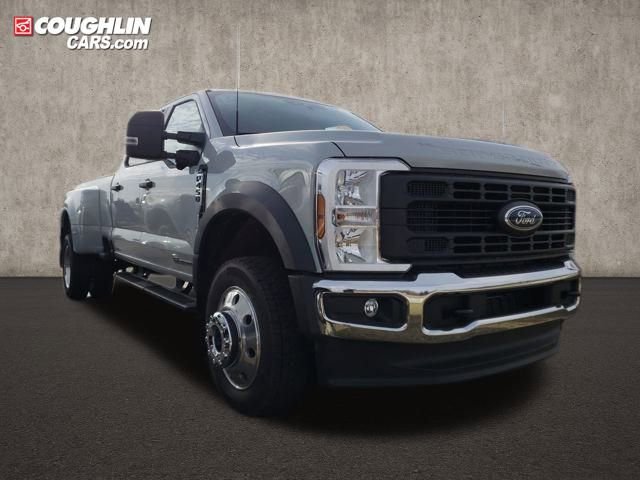 New 2026 Ford F450 XL w/ 360-Degree Camera Package