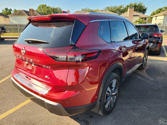 Used 2024 Nissan Rogue SL FWD image 5