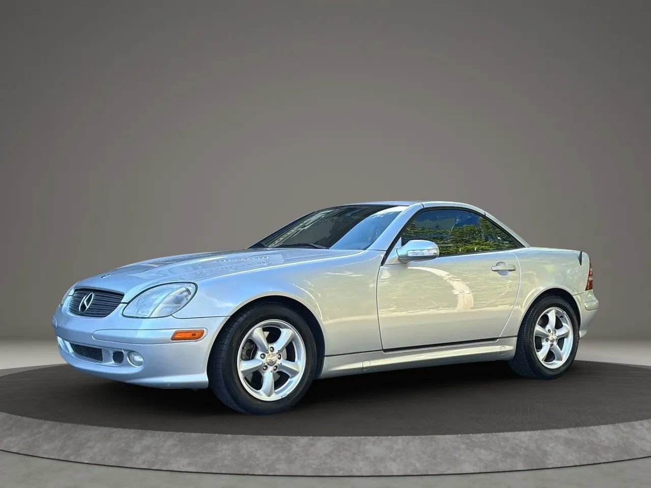 Used 2001 Mercedes-Benz SLK 320 image 1