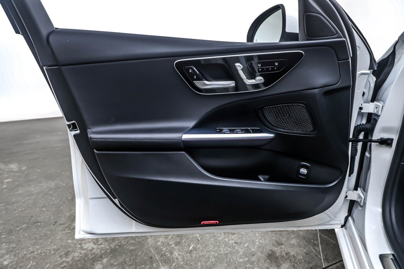 Used 2023 Mercedes-Benz C 300 Sedan image 20