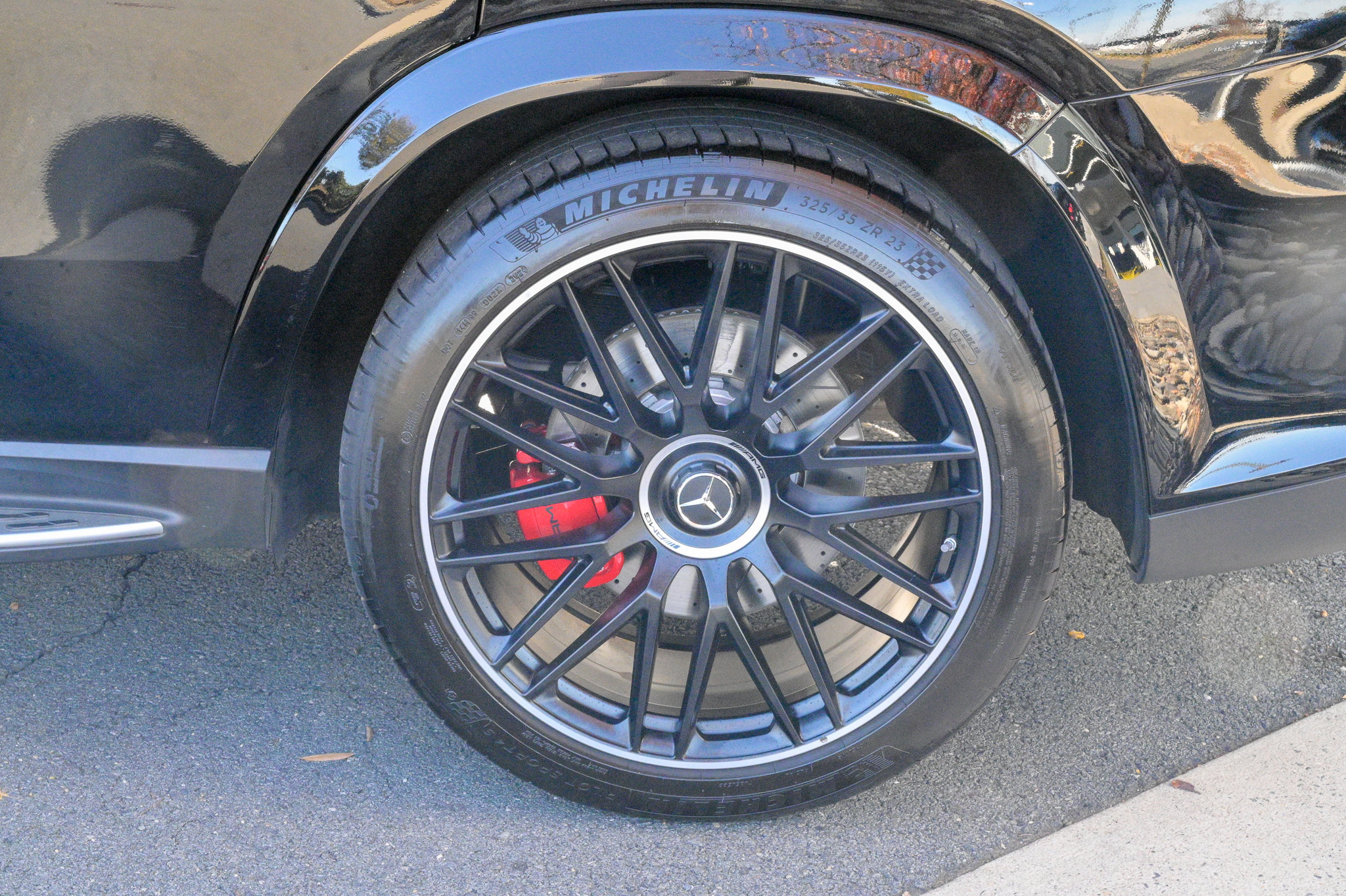 Used 2025 Mercedes-Benz GLS 63 AMG 4MATIC image 8