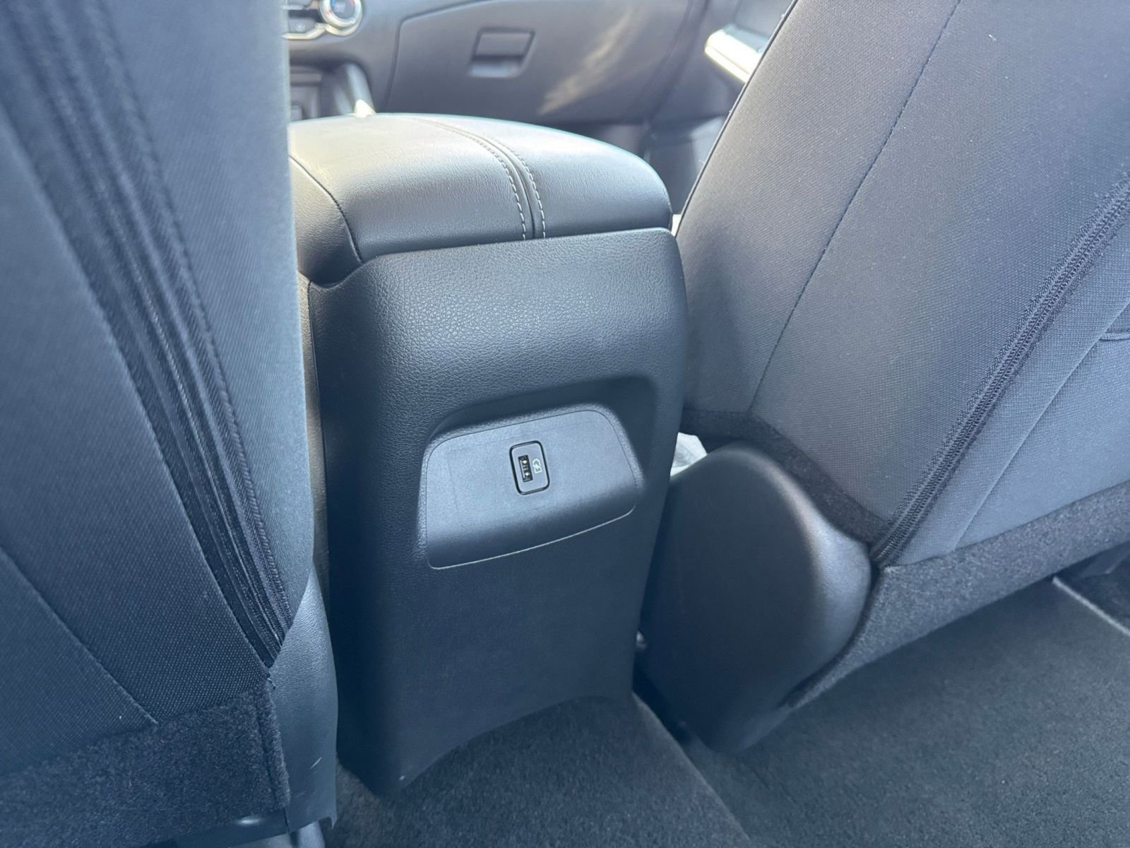 Used 2025 Nissan Sentra SV FWD image 22