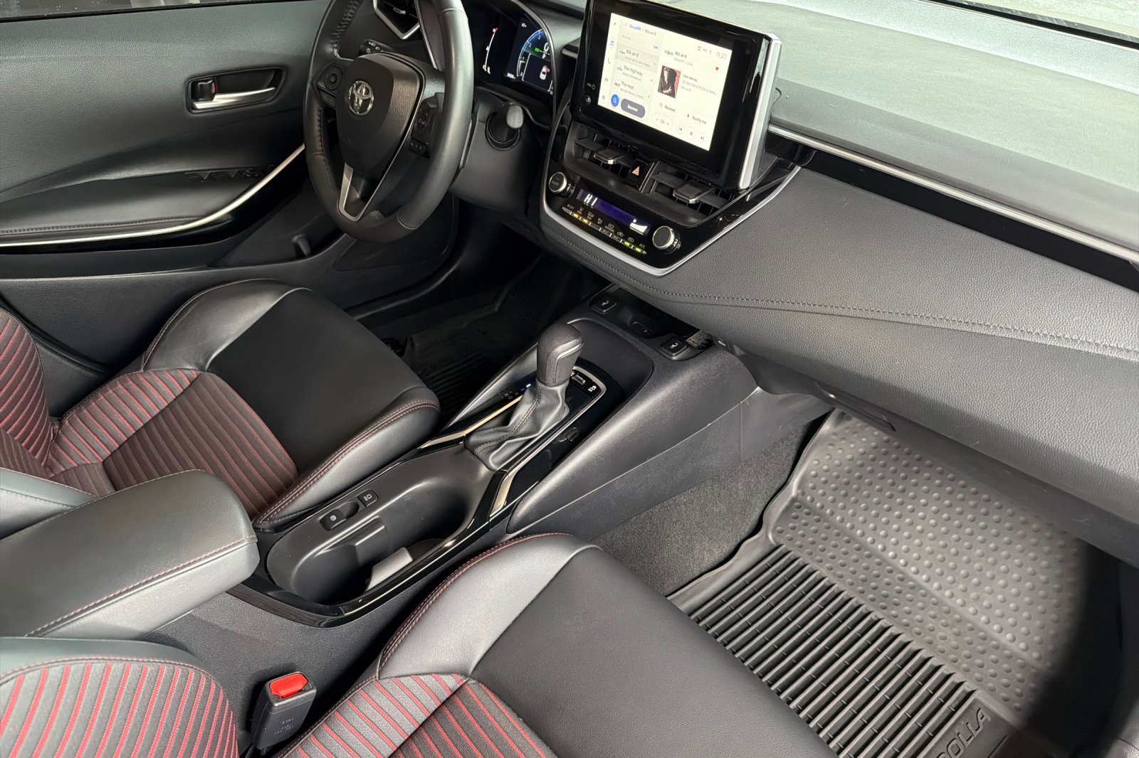 Used 2024 Toyota Corolla XSE image 20
