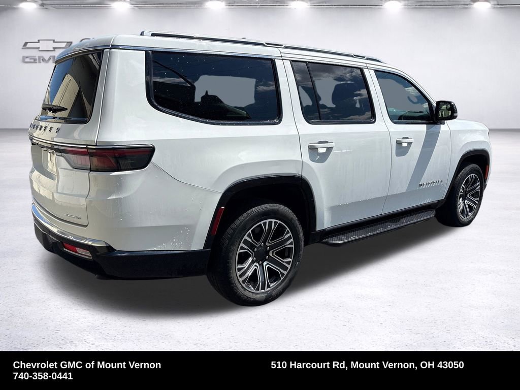 Used 2024 Jeep Wagoneer L Series II w/ Flexible Seating Group image 5