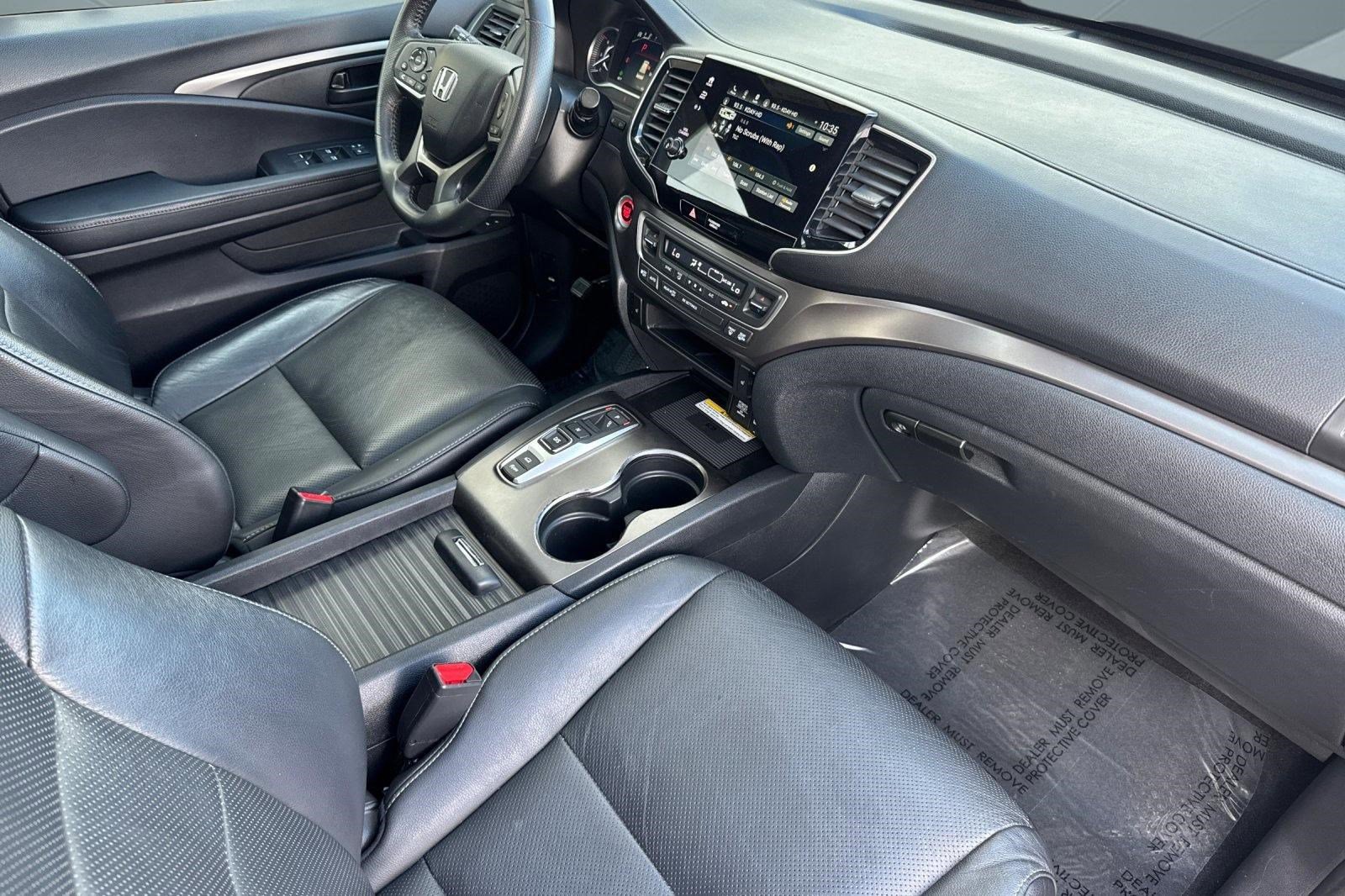 Used 2023 Honda Passport EX-L image 32