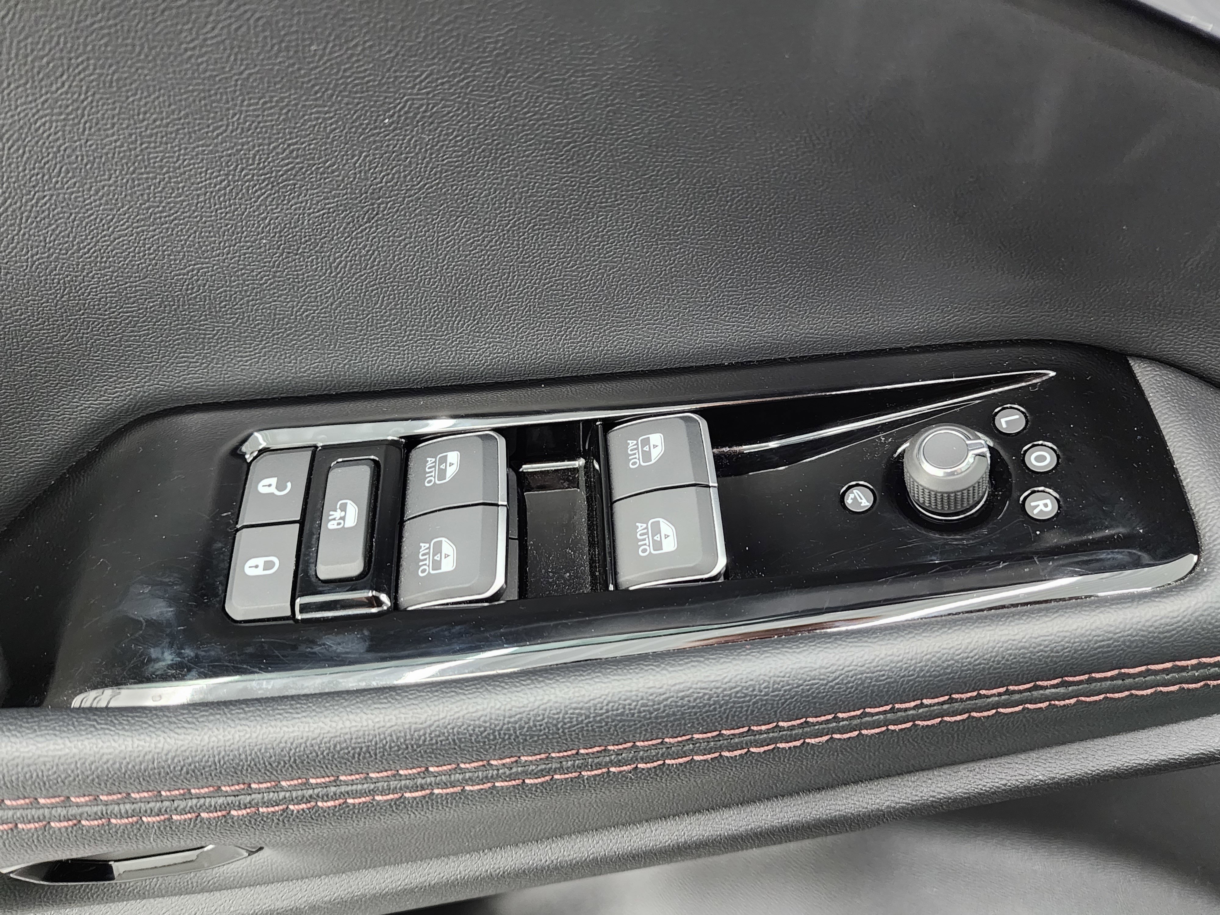 Used 2024 Jeep Wagoneer Launch Edition image 45