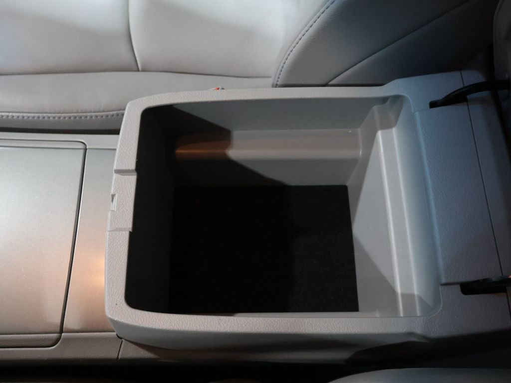 Used 2012 Toyota Highlander 4WD image 29