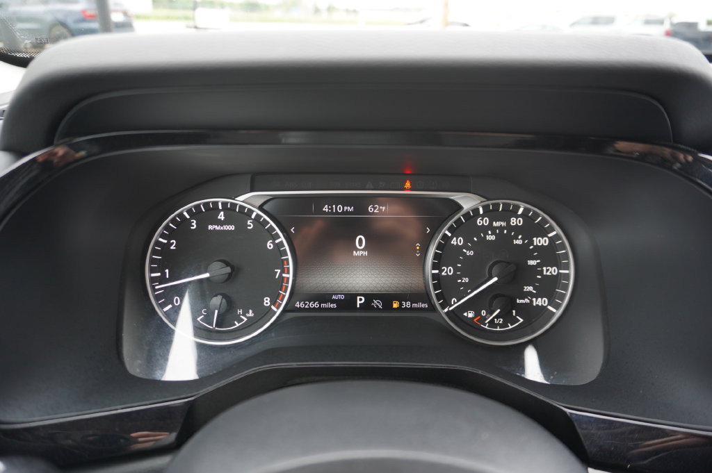 Used 2025 Nissan Pathfinder SV AWD/4WD image 15
