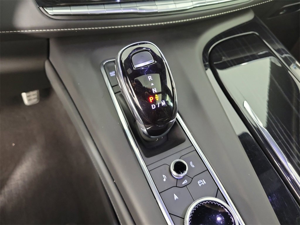 Used 2024 Cadillac Escalade V w/ Heavy-Duty Trailer Package image 31