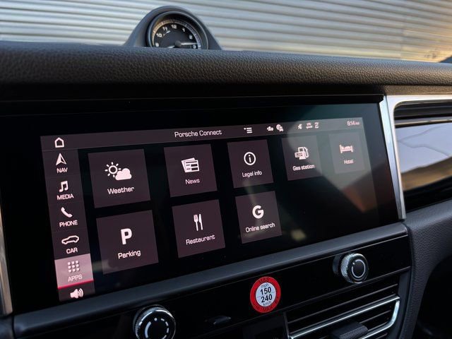 Certified 2026 Porsche Macan image 18