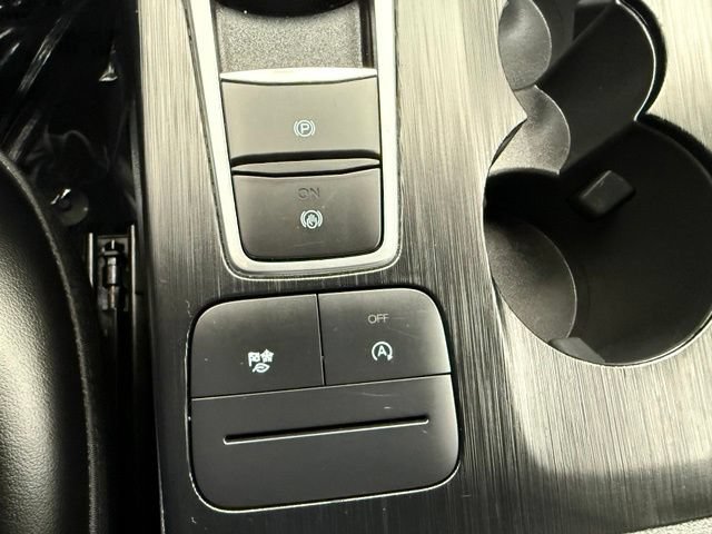 Used 2025 Ford Escape ST-Line Select AWD/4WD image 43