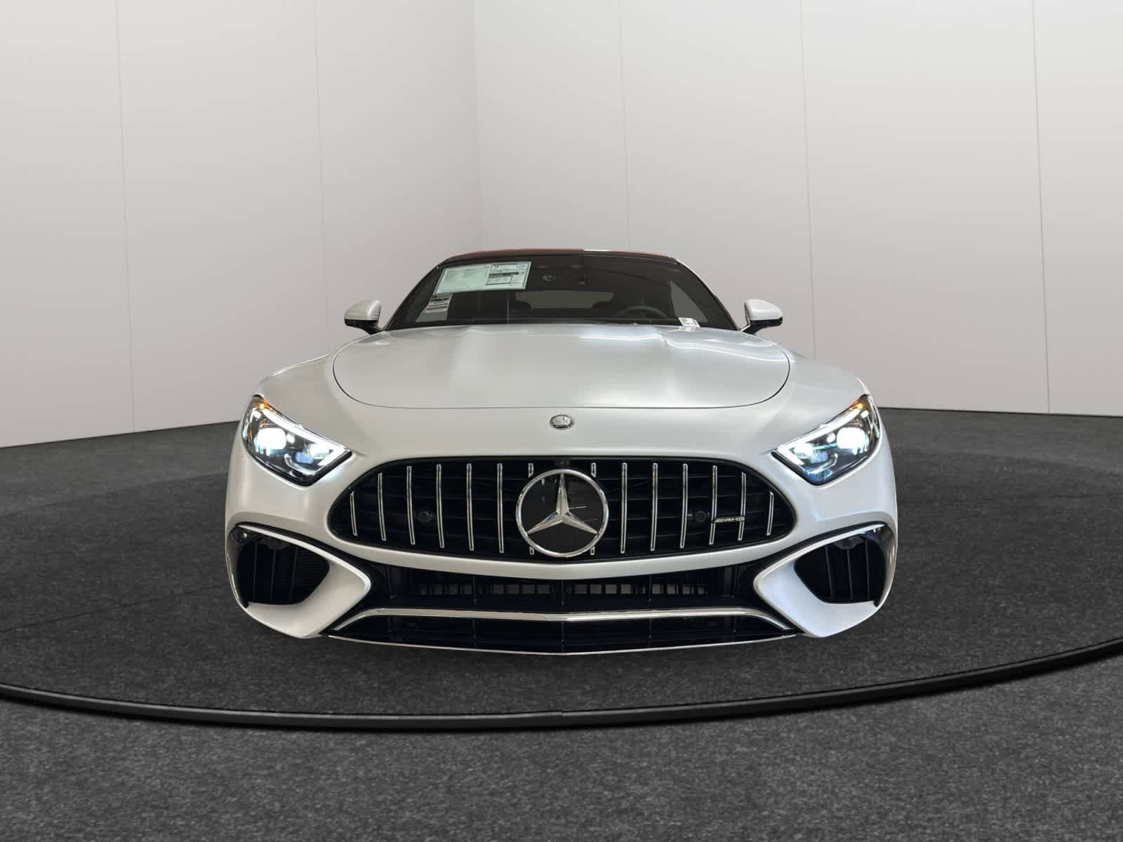 New 2026 Mercedes-Benz SL 55 AMG 4MATIC image 2