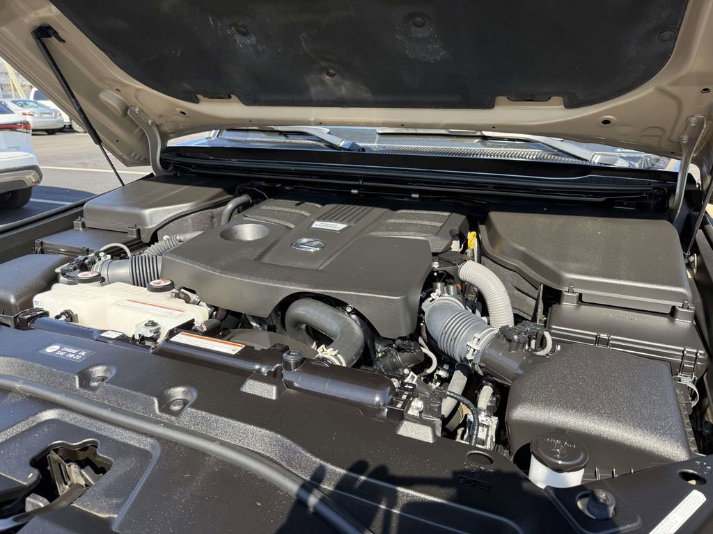 Used 2024 Lexus GX 550 image 26