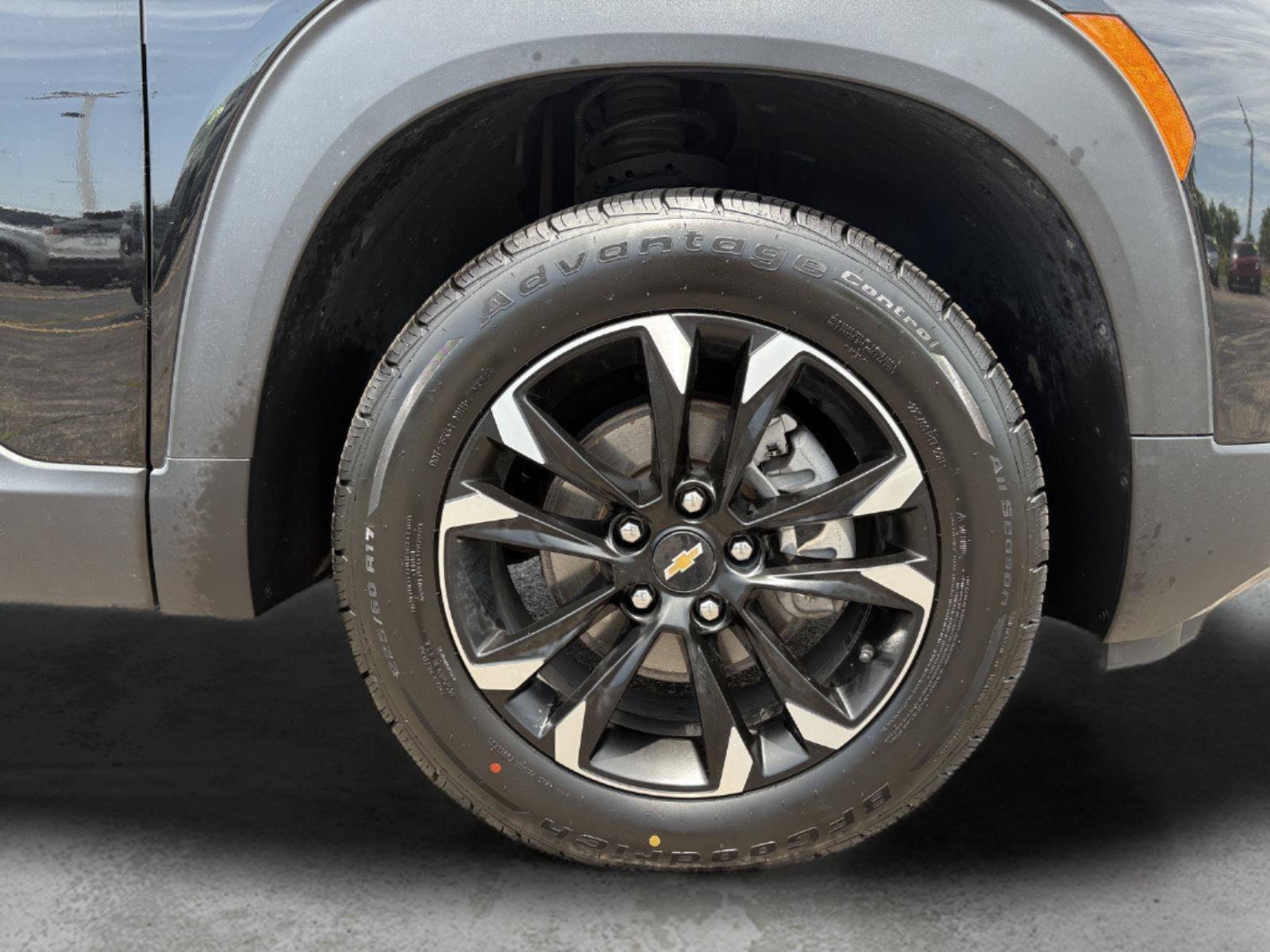 Used 2023 Chevrolet TrailBlazer LT w/ Convenience Package AWD/4WD image 24