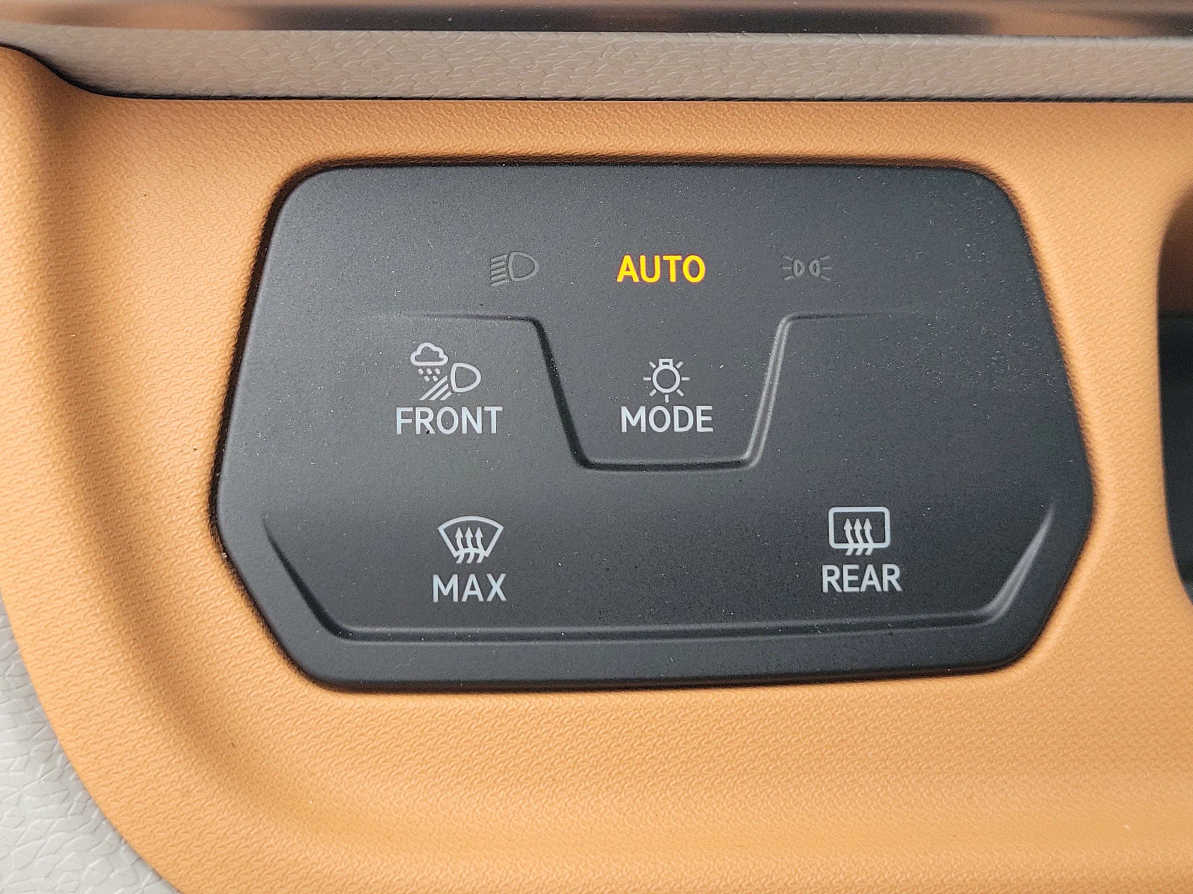 Used 2025 Volkswagen ID. Buzz 1st Edition image 26