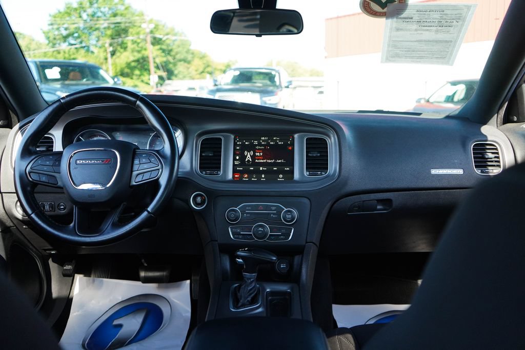 Used 2023 Dodge Charger SXT RWD image 9