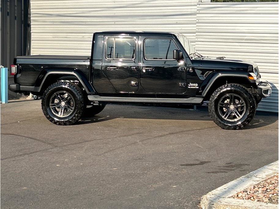 Used 2020 Jeep Gladiator Overland image 11