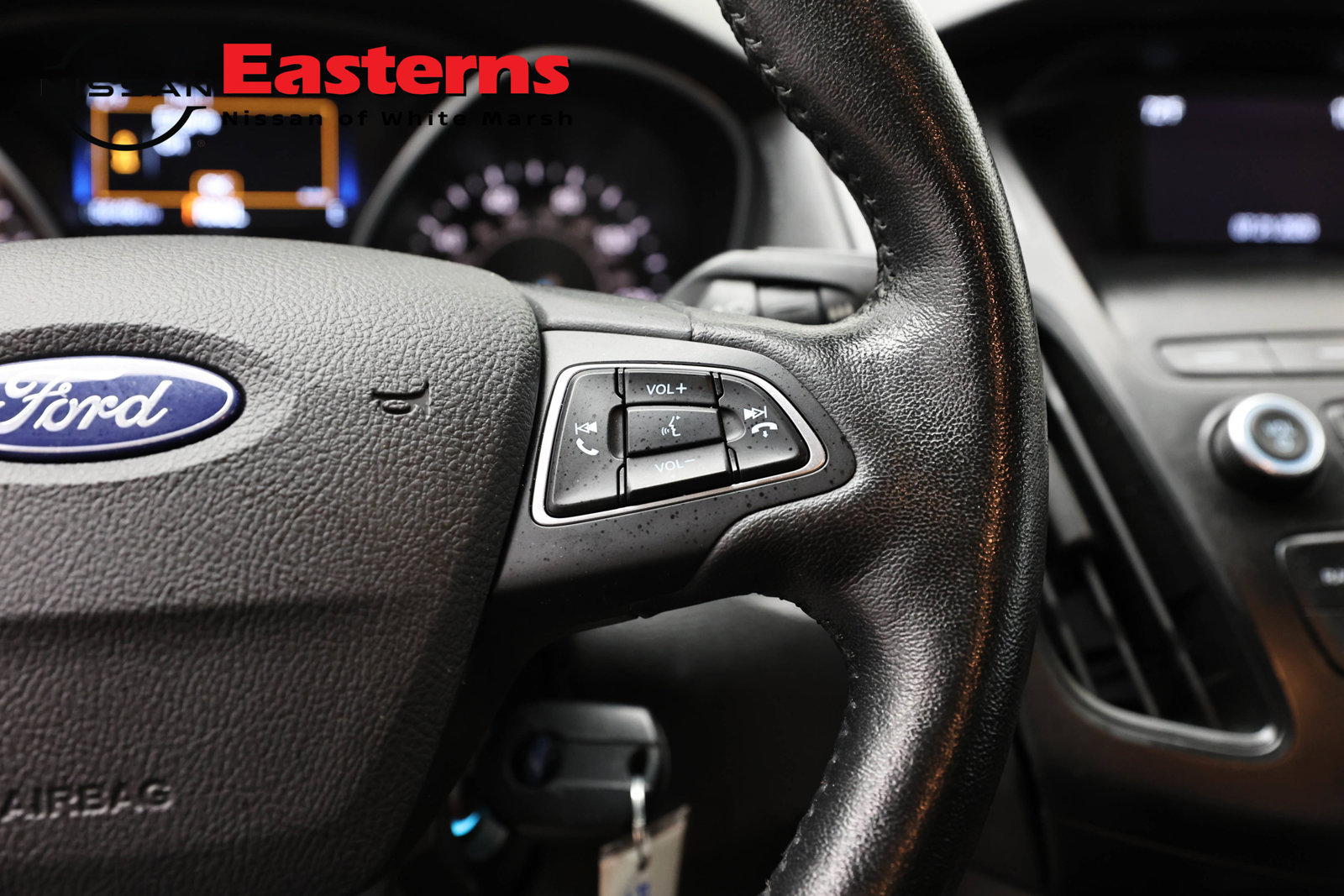 Used 2018 Ford Focus SE w/ Cold Weather Package FWD image 15