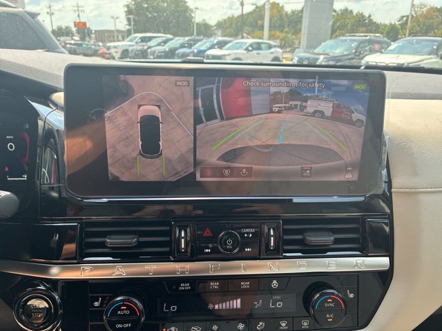 New 2026 Nissan Pathfinder SL FWD image 16