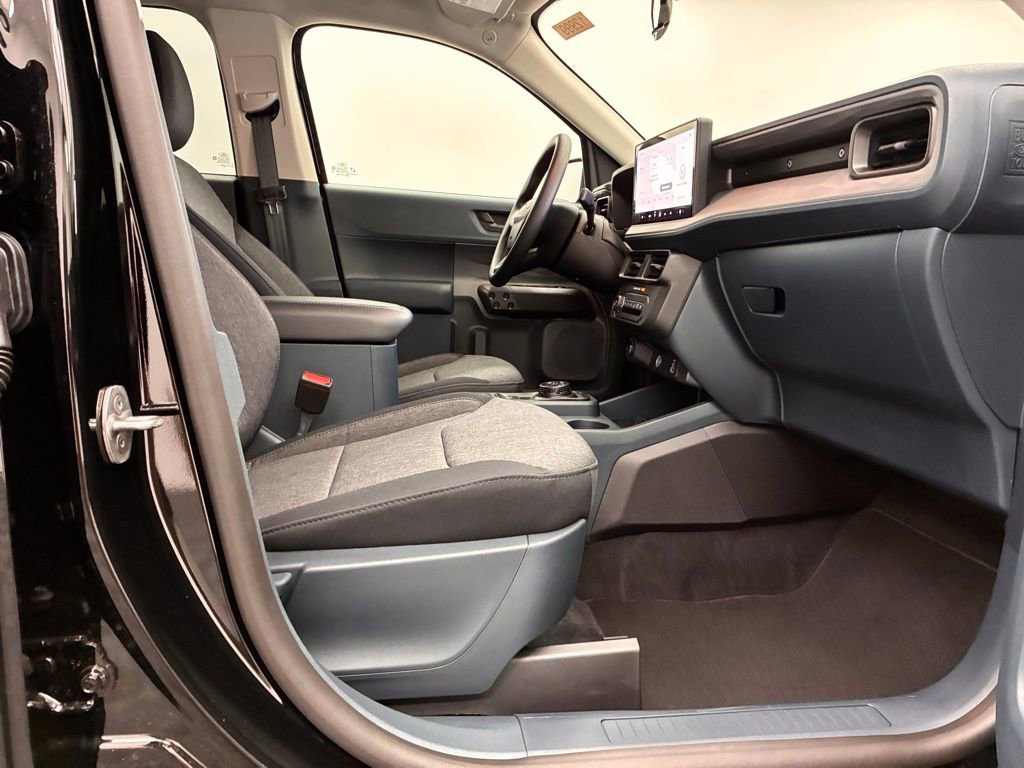 New 2025 Ford Maverick XLT w/ Black Appearance Package image 25