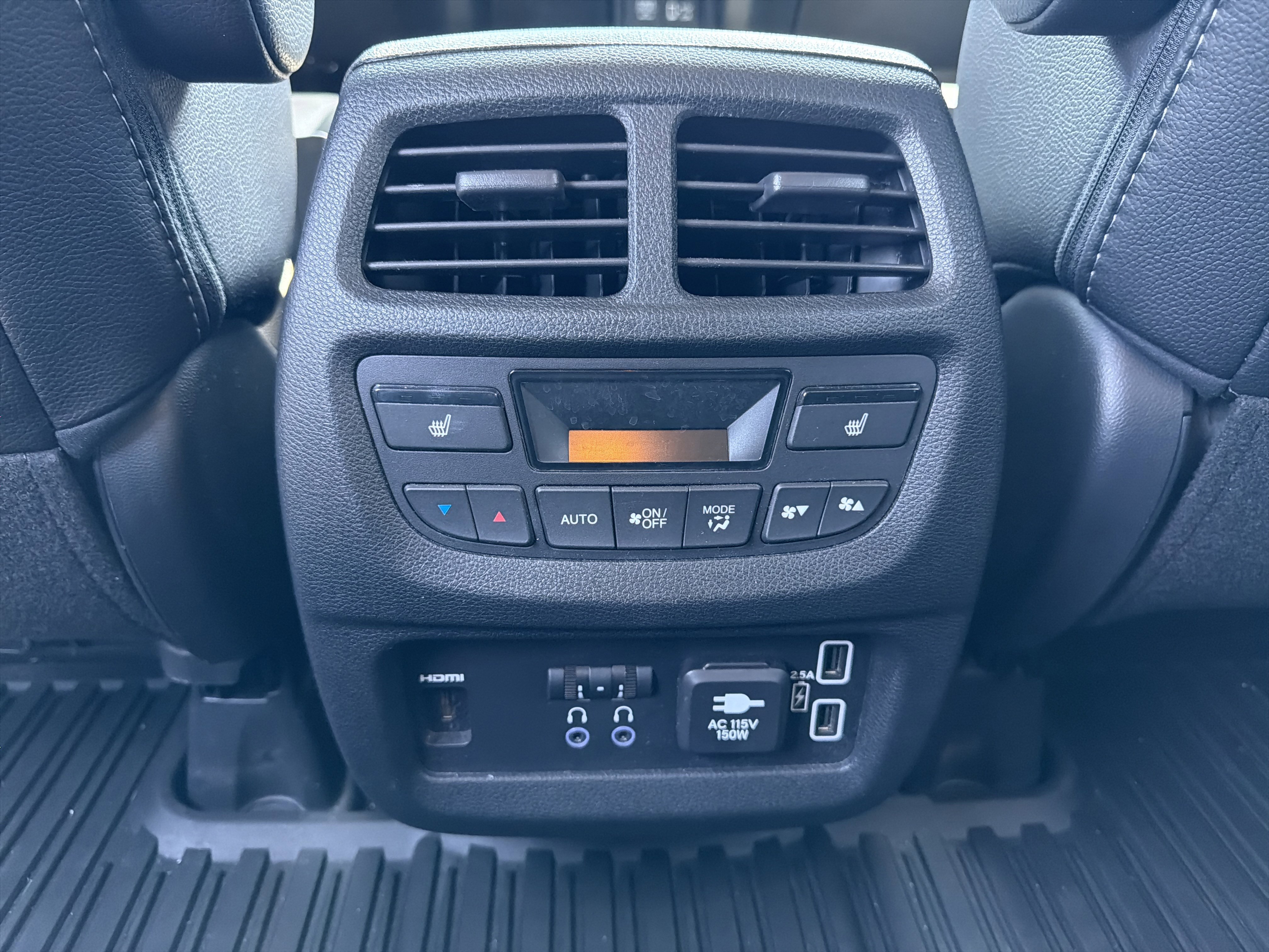 Certified 2022 Honda Pilot Touring image 25