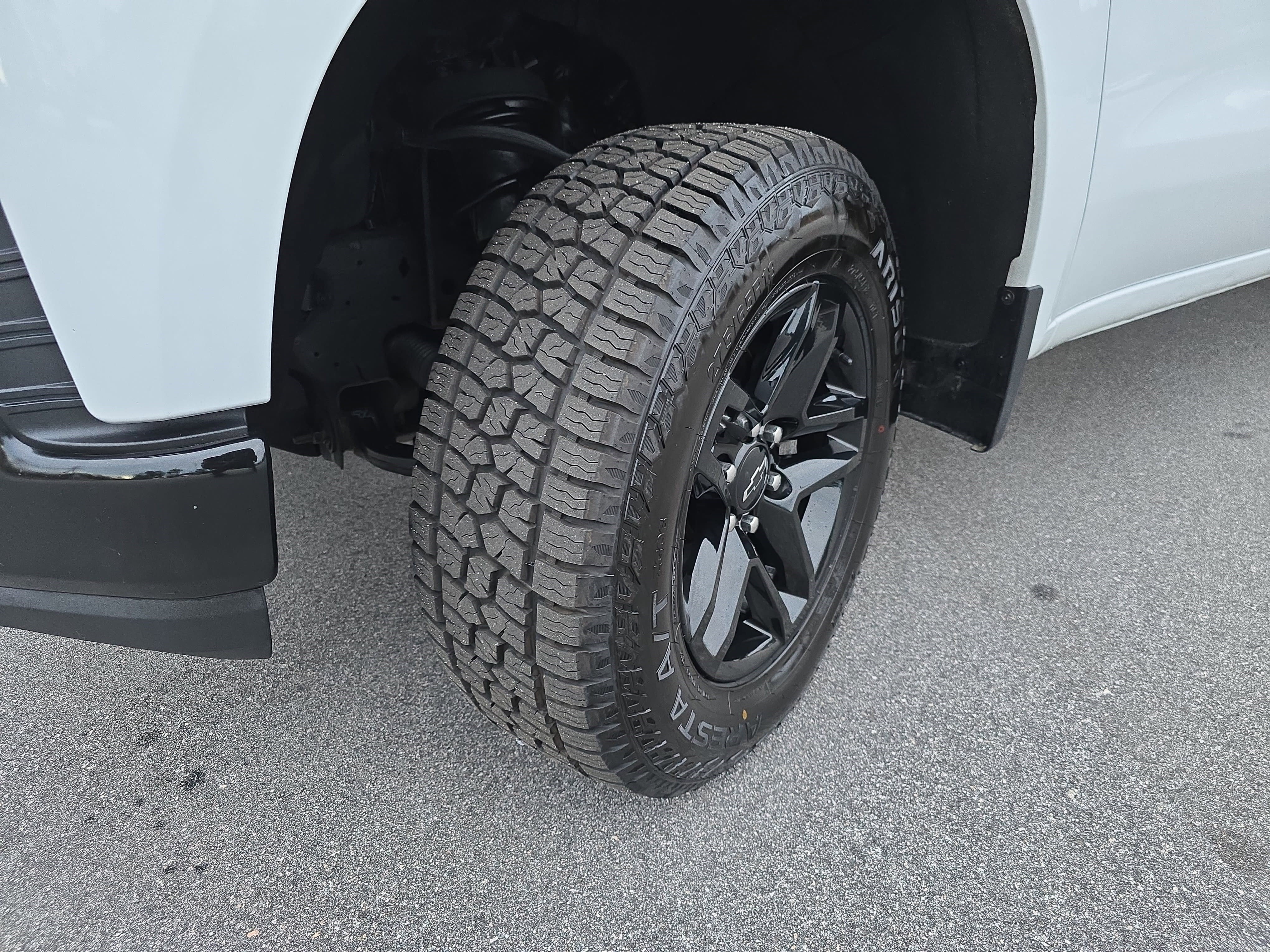 Used 2021 Chevrolet Silverado 1500 Custom Trail Boss w/ LPO, Dark Essentials Package image 31