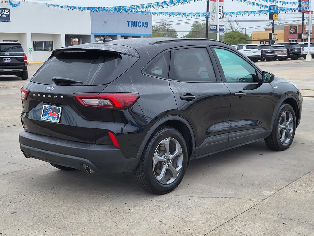 Used 2025 Ford Escape ST-Line image 7
