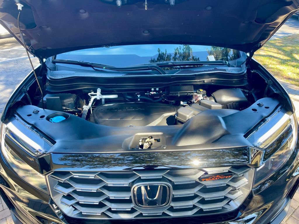 Used 2024 Honda Passport TrailSport image 18