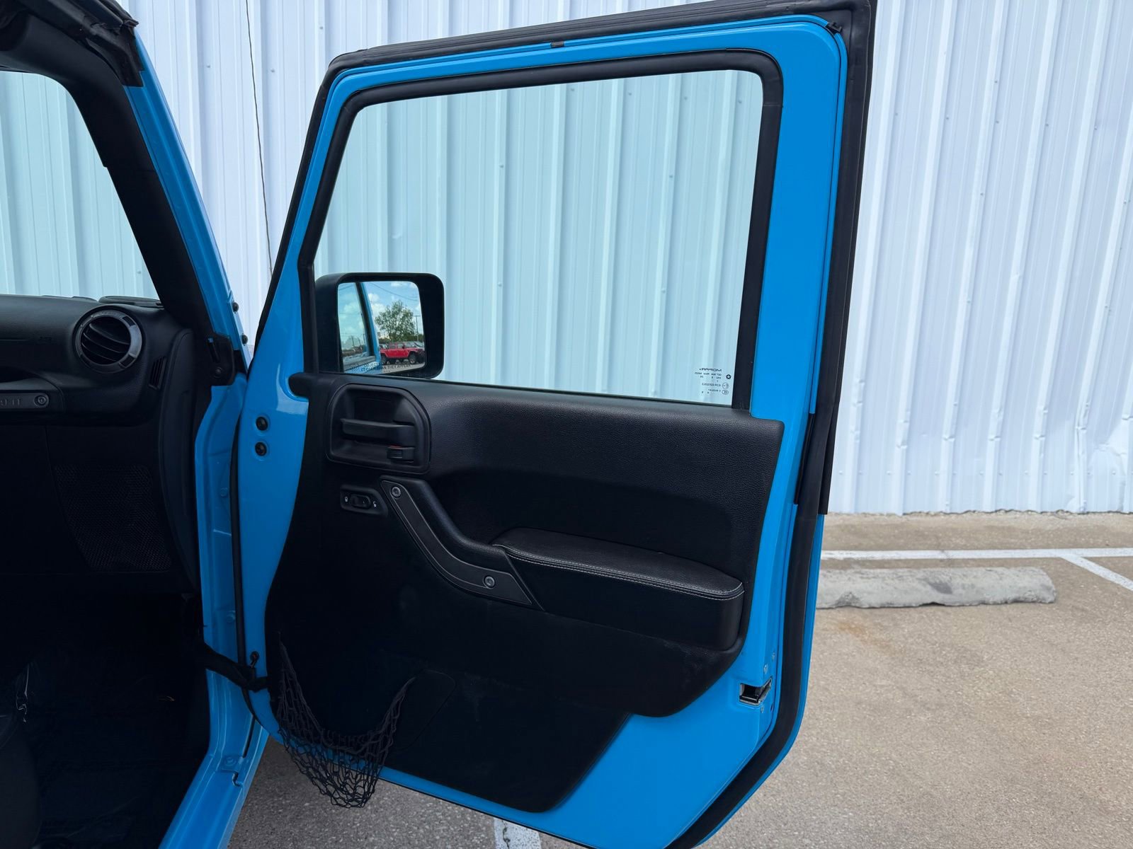 Used 2017 Jeep Wrangler Unlimited Sport AWD/4WD image 25