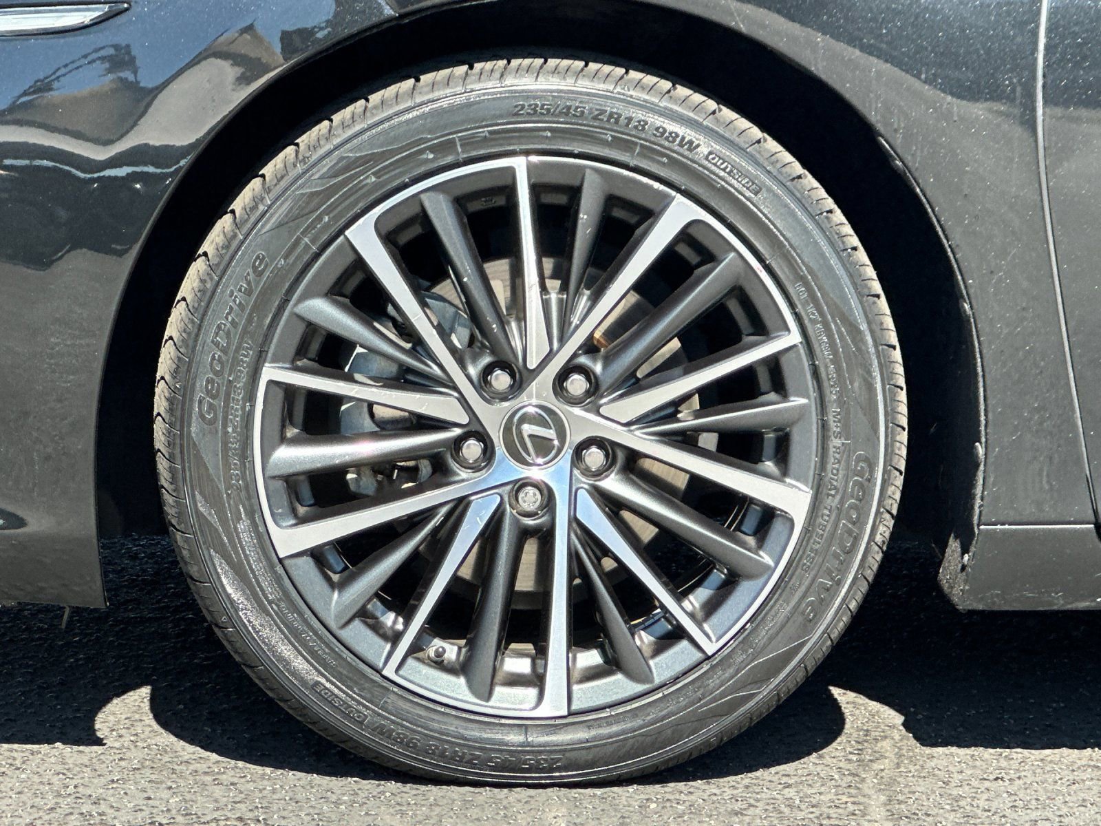 Used 2023 Lexus ES 350 w/ Premium Package image 32