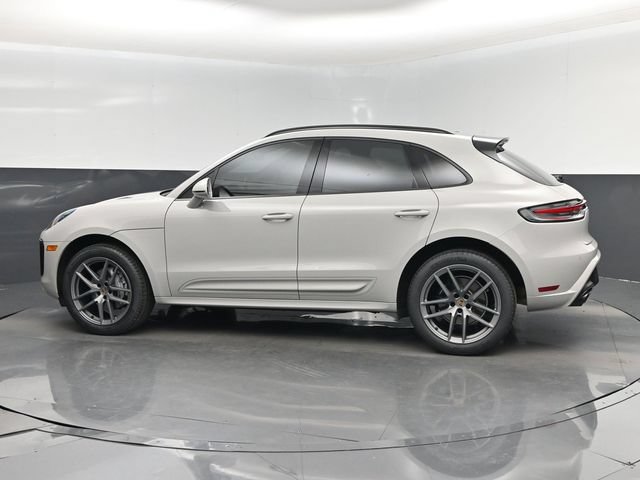 Used 2024 Porsche Macan AWD/4WD image 10