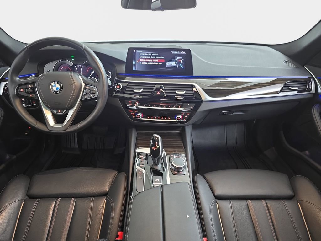 Used 2018 BMW 530e xDrive image 12