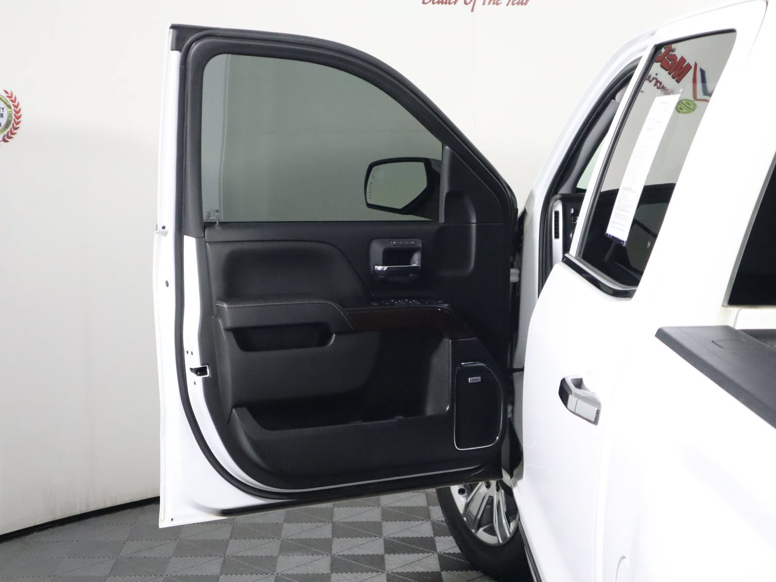 Used 2018 GMC Sierra 1500 SLT AWD/4WD image 26