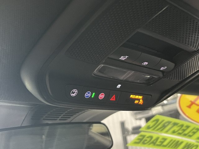 Certified 2024 Chevrolet Blazer EV LT AWD/4WD image 15