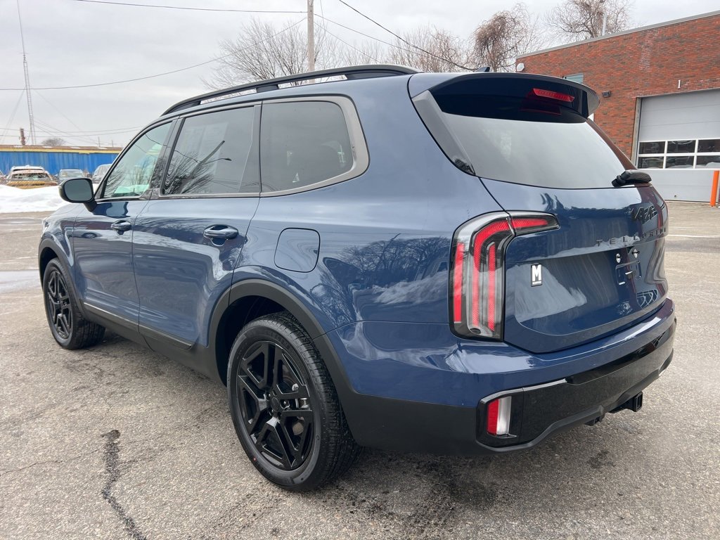 Certified 2025 Kia Telluride EX X-Line image 3