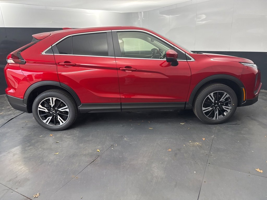New 2026 Mitsubishi Eclipse Cross SE image 2