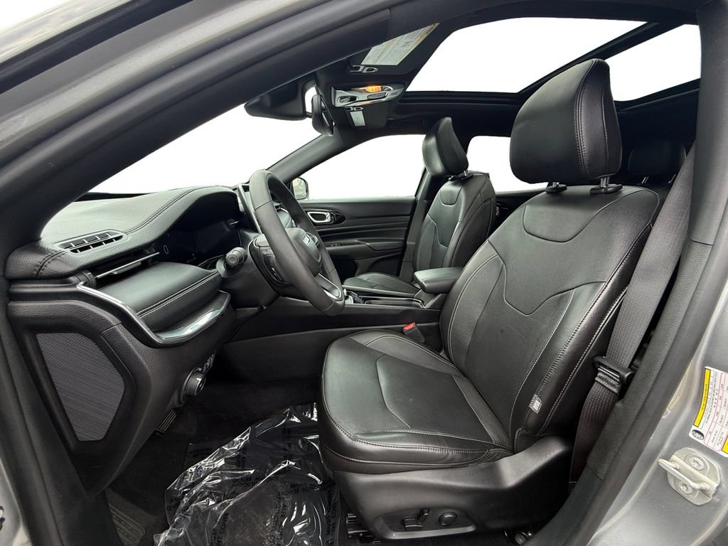 Used 2023 Jeep Compass High Altitude AWD/4WD image 9