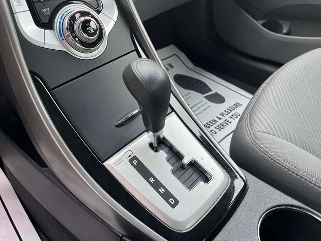 Used 2011 Hyundai Elantra GLS image 20