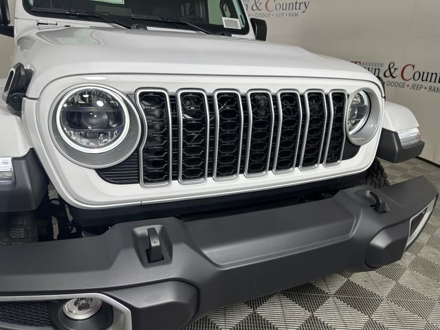 New 2025 Jeep Wrangler Sahara image 5