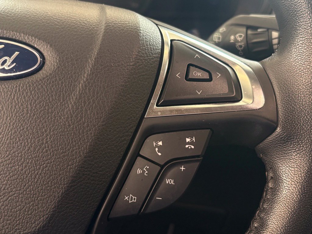 Used 2022 Ford Edge SEL w/ Sport Appearance Package AWD/4WD image 15