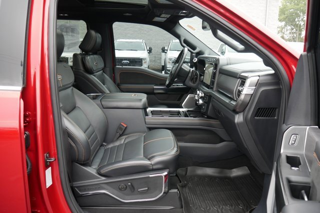 Used 2024 Ford F450 Platinum w/ FX4 Off-Road Package image 29