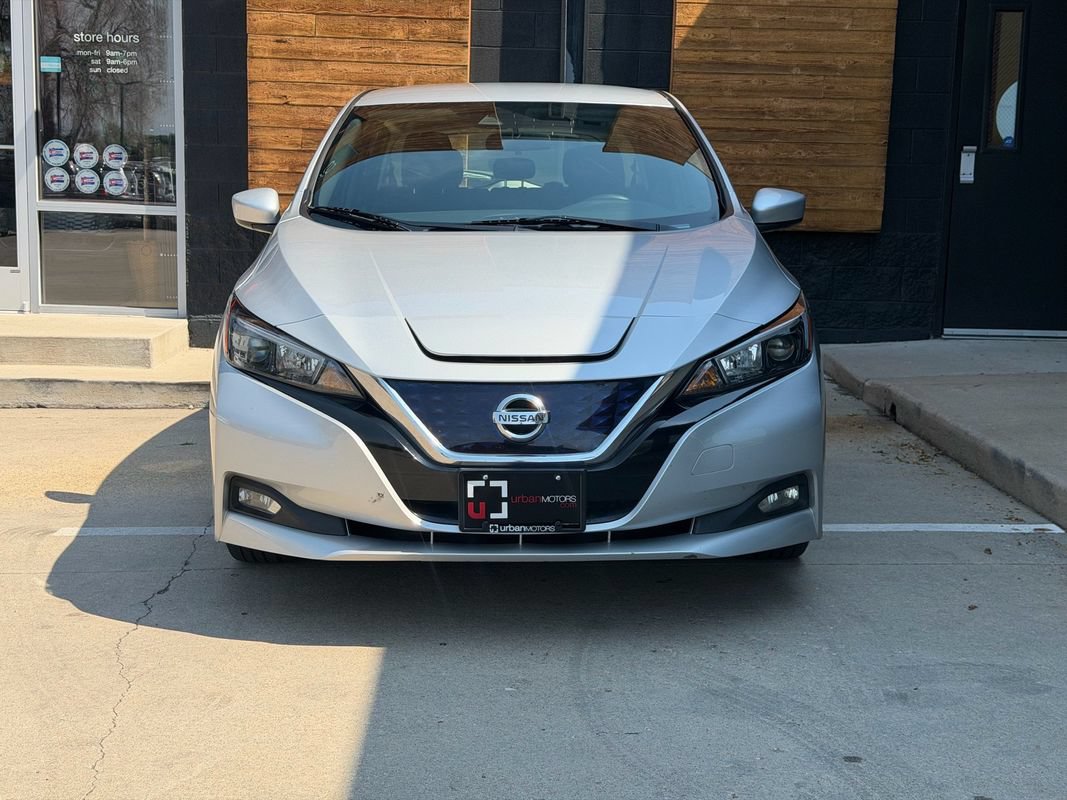 Used 2022 Nissan Leaf SV FWD image 7