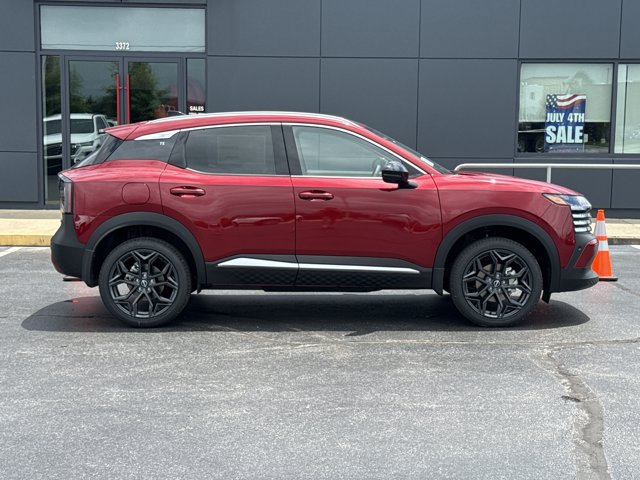 New 2026 Nissan Kicks SR FWD image 2