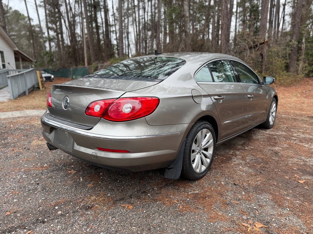 Used 2010 Volkswagen CC Sport image 7
