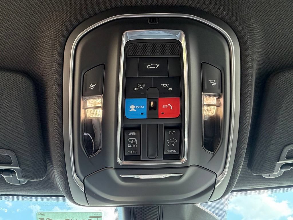 New 2026 Jeep Grand Cherokee Altitude AWD/4WD image 24