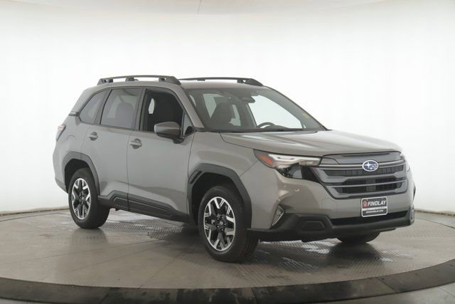 Used 2025 Subaru Forester Premium image 2