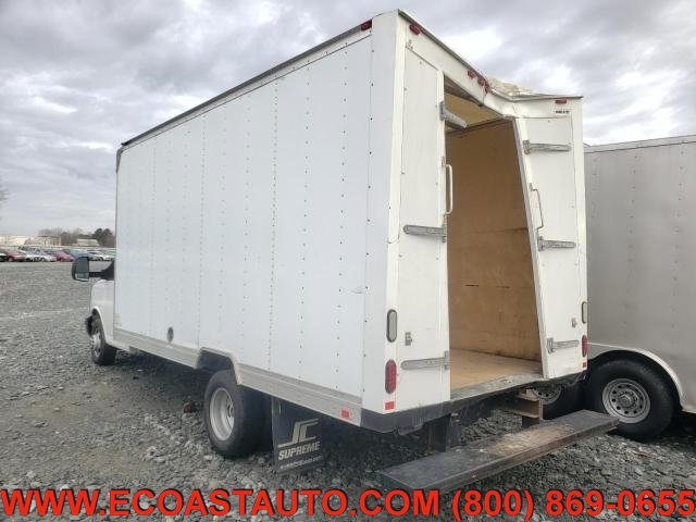 Used 2016 GMC Savana 3500 Extended RWD image 4