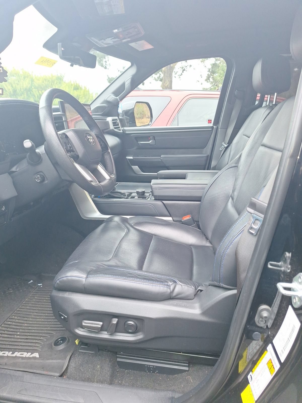 Used 2023 Toyota Sequoia Platinum AWD/4WD image 9