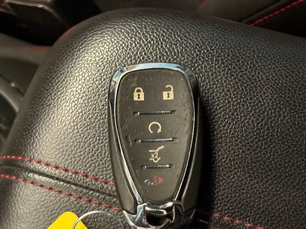 Used 2022 Chevrolet Equinox RS w/ RS Leather Package AWD/4WD image 17
